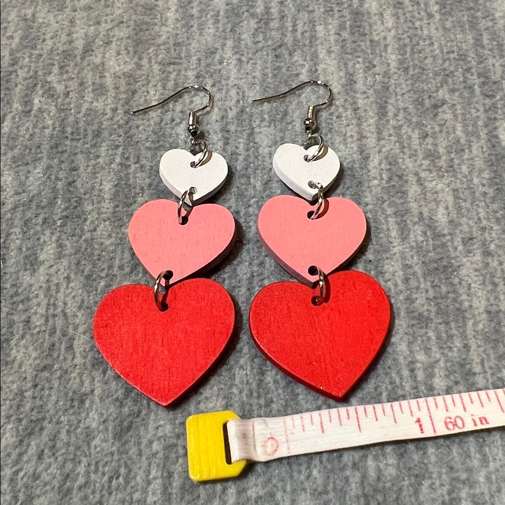 Earrings Valentines Day wooden triple heart dangle lightweight jewelry new - Picture 5 of 5
